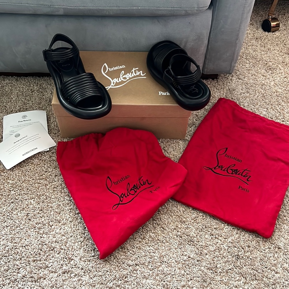 Christian Louboutin - Manola Summer Ankle-Strap Sandals in Black